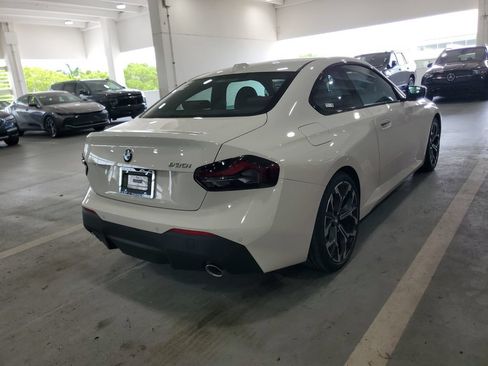 Used 2026 BMW 230i Coupe w/ Convenience Package RWD image 3