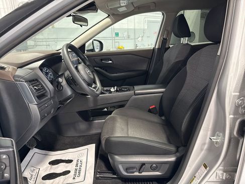 Used 2023 Nissan Rogue SV AWD/4WD image 23