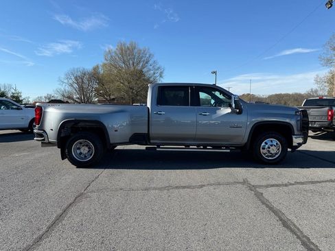 Used 2025 Chevrolet Silverado 3500 LTZ w/ LTZ Texas Edition AWD/4WD image 18