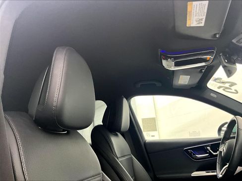 Certified 2025 Mercedes-Benz GLC 300 image 28