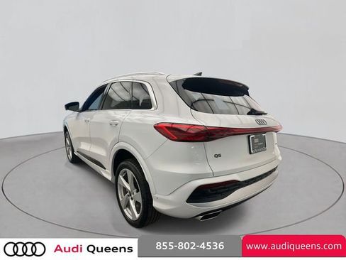 Certified 2025 Audi Q5 Premium Plus w/ Premium Plus image 2