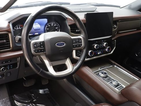 Used 2023 Ford Expedition Max Limited AWD/4WD image 7