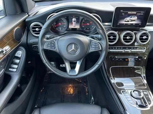 Used 2018 Mercedes-Benz GLC 300 image 13