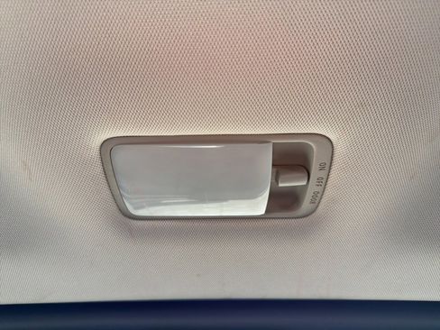 Used 2017 Nissan Pathfinder SL image 82