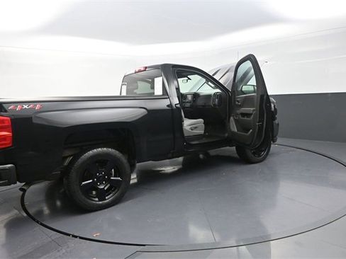 Used 2018 Chevrolet Silverado 1500 W/T w/ Black Out Edition image 31