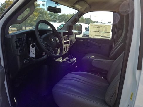 New 2025 Chevrolet Express 2500 w/ Driver Convenience Package image 11