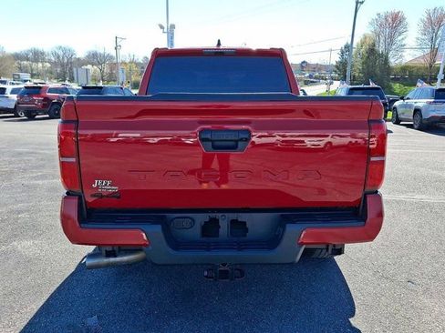 Used 2025 Toyota Tacoma TRD Sport AWD/4WD image 7
