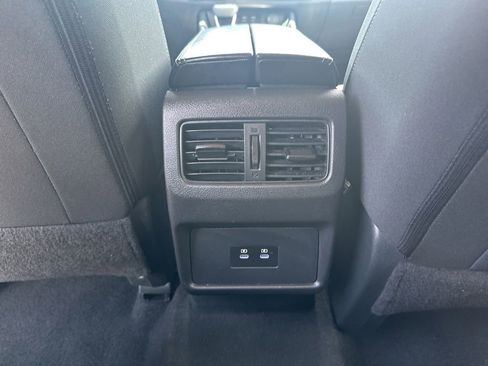 Certified 2025 Nissan Rogue SV AWD/4WD image 22