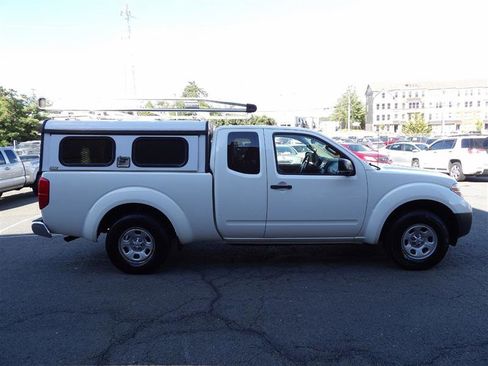 Used 2017 Nissan Frontier S image 8