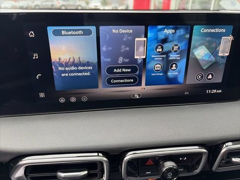 New 2026 Nissan Sentra SR w/ Floor Mat Package FWD image 15