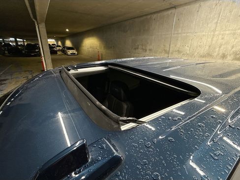 Used 2021 Chevrolet Silverado 1500 High Country w/ Technology Package image 26