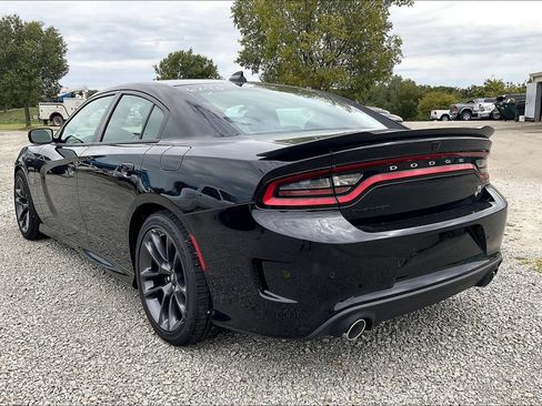 Used 2023 Dodge Charger Scat Pack RWD image 3