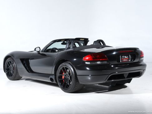Used 2004 Dodge Viper SRT-10 RWD image 5