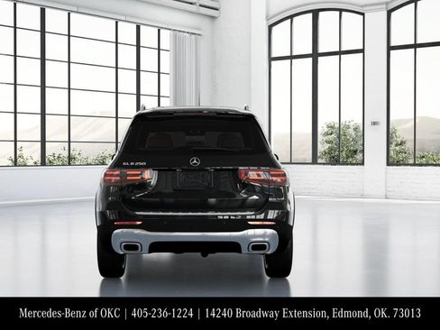 Used 2026 Mercedes-Benz GLB 250 image 25