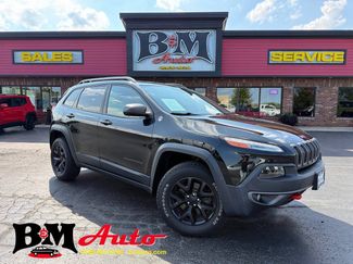 Used 2015 Jeep Cherokee Trailhawk w/ Comfort/Convenience Group AWD/4WD video 1