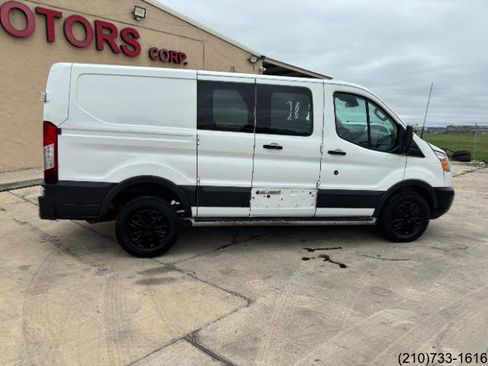 Used 2017 Ford Transit 250 130 Low Roof w/ Exterior Upgrade Package RWD image 8