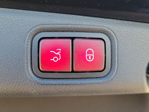 Used 2020 Mercedes-Benz E 350 Sedan image 10