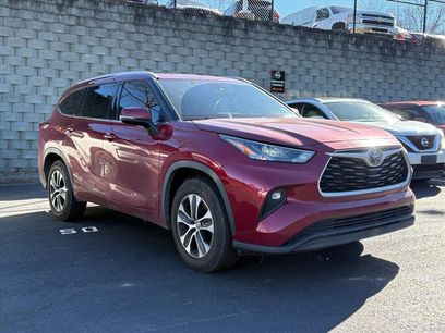 Used 2022 Toyota Highlander XLE