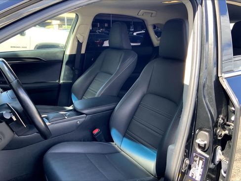 Used 2019 Lexus NX 300h AWD image 11