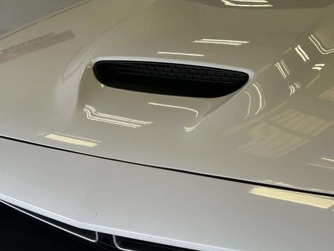 Used 2023 Dodge Challenger GT AWD/4WD image 9