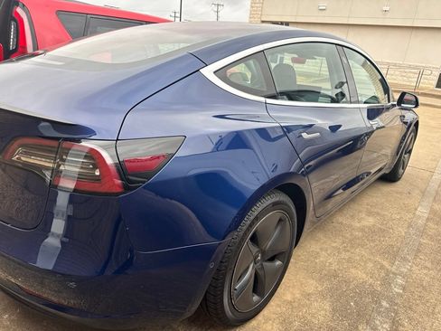 Used 2018 Tesla Model 3 Long Range RWD image 4
