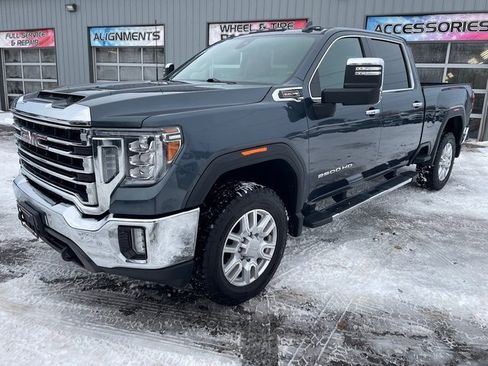 Used 2020 GMC Sierra 2500 SLT w/ SLT Premium Plus Package image 3