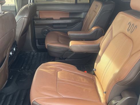 Used 2023 Ford Expedition Max King Ranch image 11