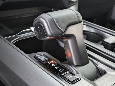 New 2025 Ford F150 Lariat w/ Equipment Group 502A High image 32