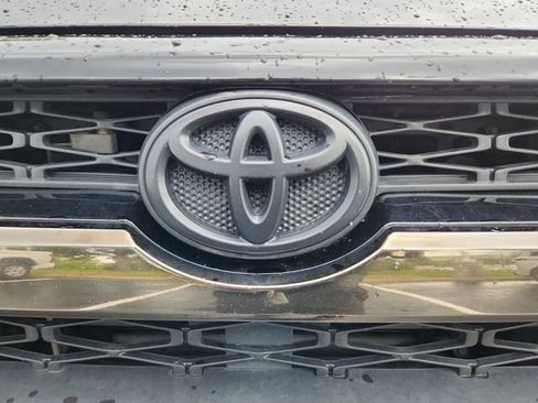 Used 2019 Toyota 4Runner Limited AWD/4WD image 23