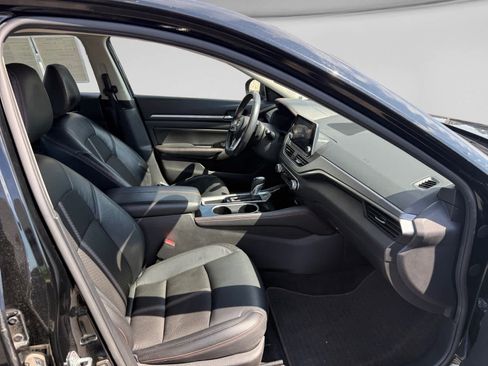 Used 2024 Nissan Altima 2.5 SR FWD image 20