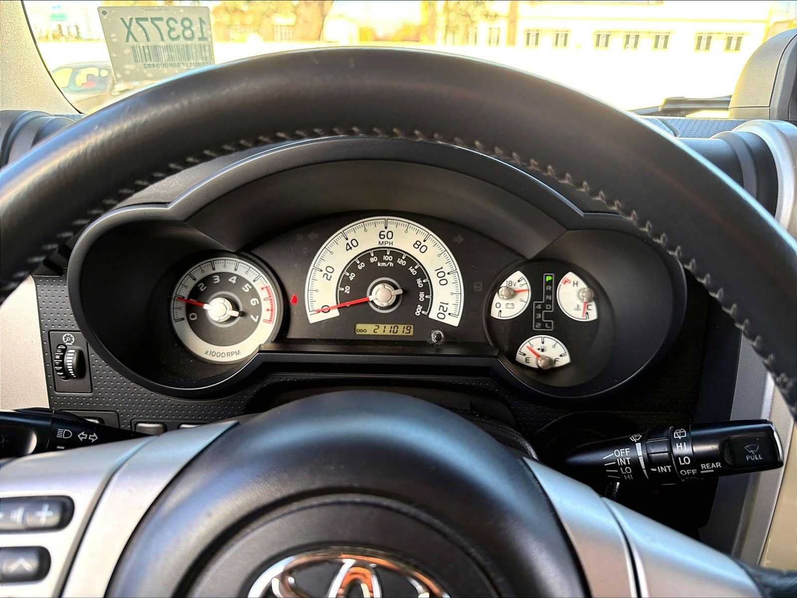 Used 2008 Toyota FJ Cruiser 4WD w/ Upgrade Pkg 2 image 21