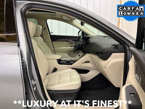 Used 2023 Buick Envision Avenir AWD/4WD image 33