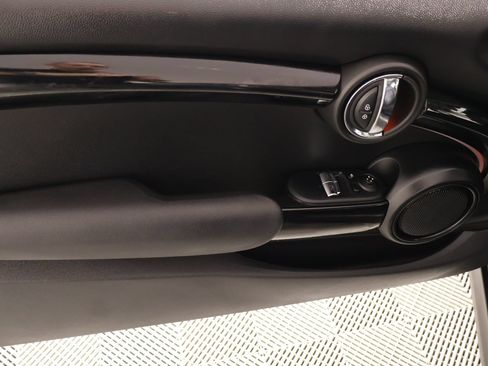 Used 2023 MINI Cooper 2-Door Hardtop FWD image 15