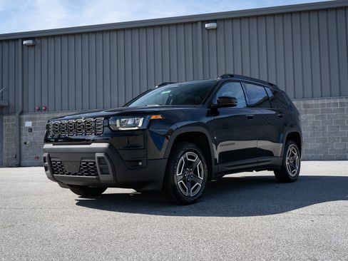 New 2026 Jeep Cherokee Limited image 3