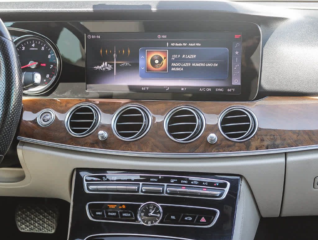 Used 2018 Mercedes-Benz E 300 image 13