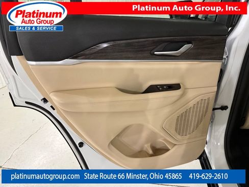Used 2023 Jeep Grand Cherokee Limited AWD/4WD image 30