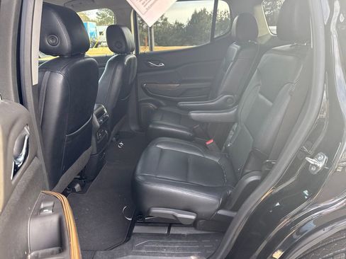 Used 2020 GMC Acadia SLE w/ Driver Convenience Package image 31