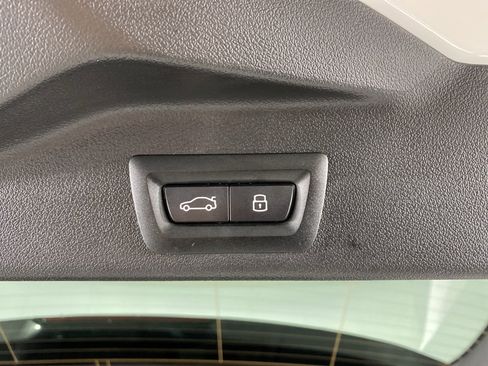 Used 2026 BMW X5 xDrive40i w/ Climate Comfort Package image 34