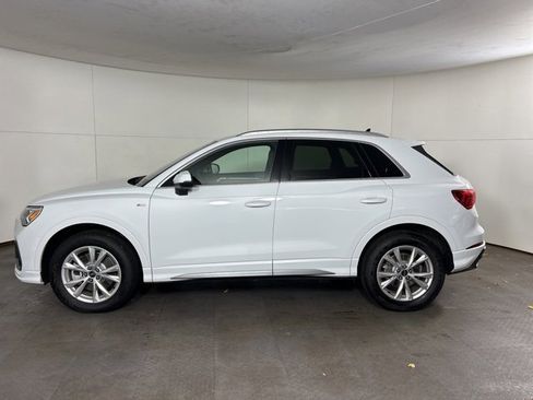 Used 2025 Audi Q3 2.0T Premium Plus w/ Premium Plus Package image 4