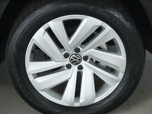 Used 2022 Volkswagen Atlas Cross Sport SE image 10