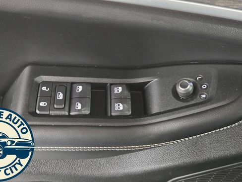 Used 2024 Jeep Grand Cherokee Limited AWD/4WD image 26