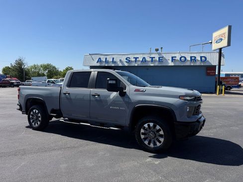 Used 2025 Chevrolet Silverado 2500 Custom w/ Custom Value Package AWD/4WD image 1