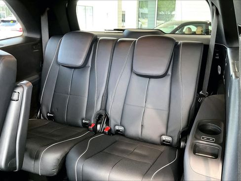 Used 2022 Mercedes-Benz GLS 450 4MATIC image 33
