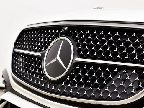 Certified 2025 Mercedes-Benz E 450 E 450 image 8