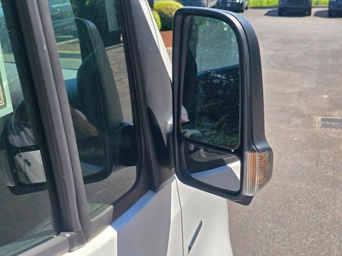 New 2025 Mercedes-Benz eSprinter 170 Cargo image 27