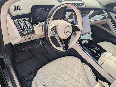 New 2026 Mercedes-Benz S 580e 4MATIC Sedan image 3