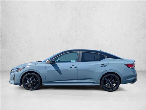 Used 2024 Nissan Sentra SR FWD image 9