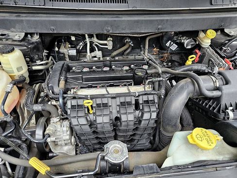 Used 2015 Dodge Journey Crossroad w/ Flexible Seating Group image 17