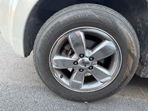 Used 2008 Ford Escape XLT FWD image 6