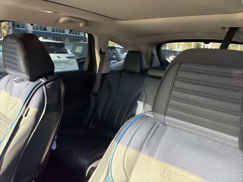 Used 2022 Acura MDX FWD w/ Technology Package image 22